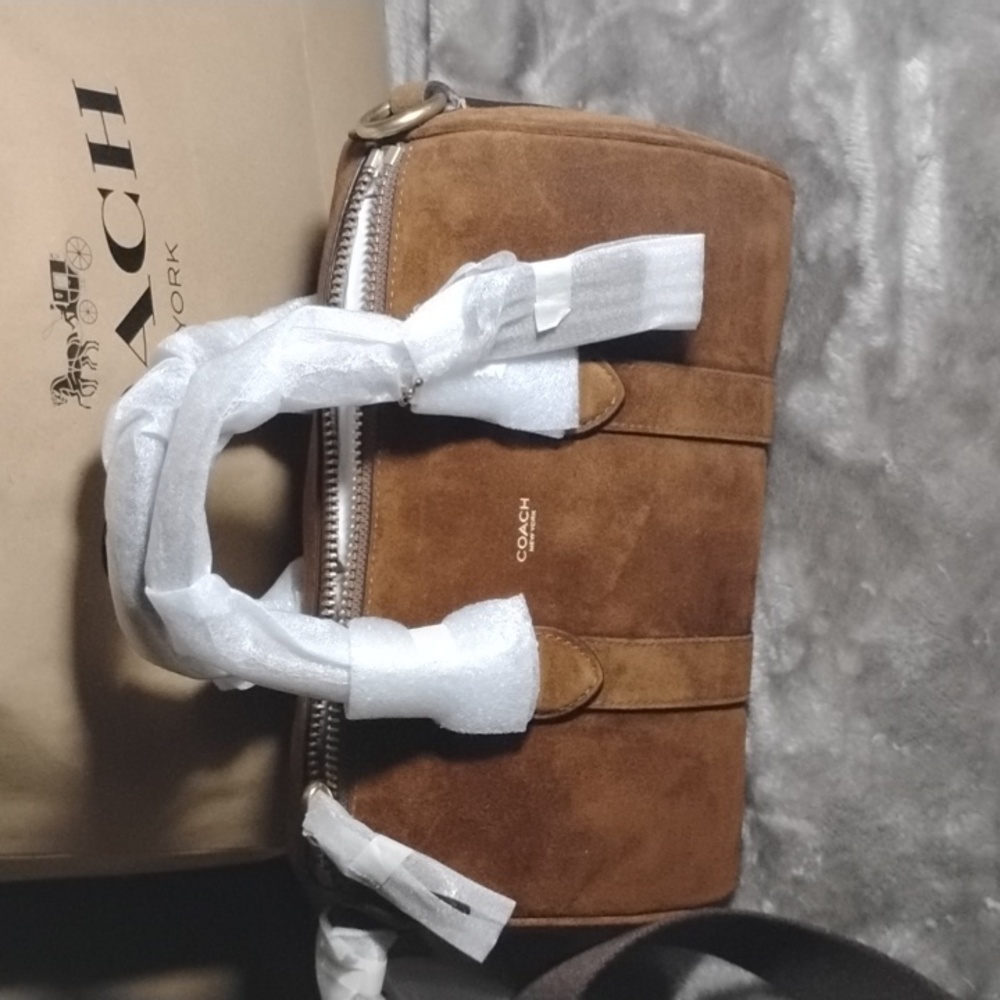 NOT FOR SALE!!!  Coach Suede Brown Compass 25